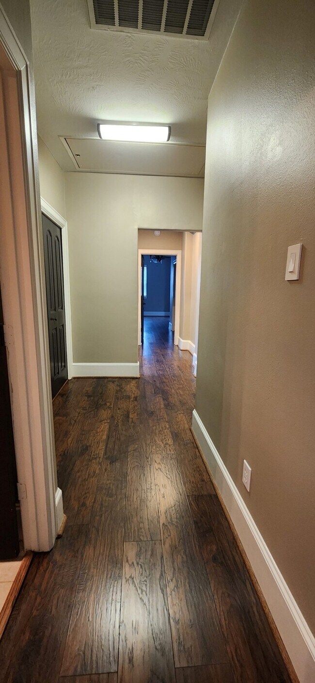Photo - 4619 Trembling Forest Ln
