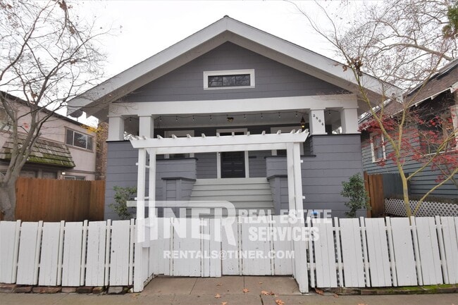 Photo - 2804 F St