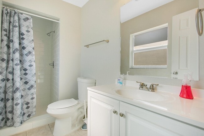 Photo - 5225 Van Aken Dr