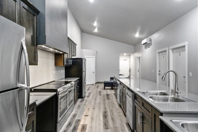 Photo - Jackson Commons