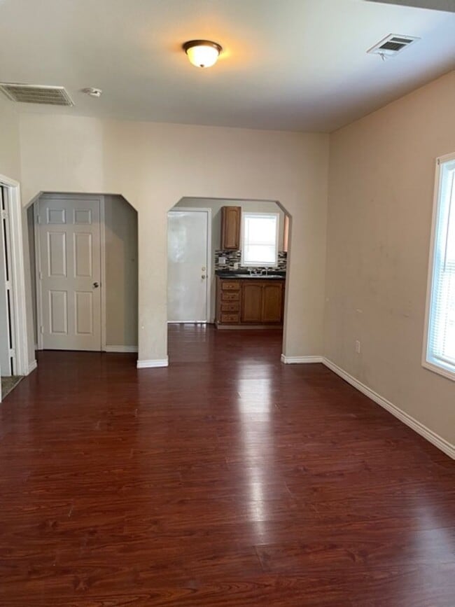 Photo - 2307 Reuter Ave Unidad House