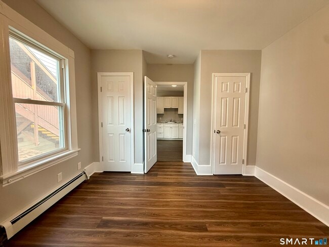 Photo - 135 Caroline St Unidad 2R