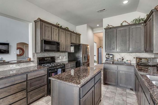 Photo - 204 Janice Ct