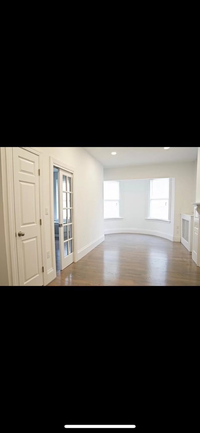 Photo - 507 Beacon St