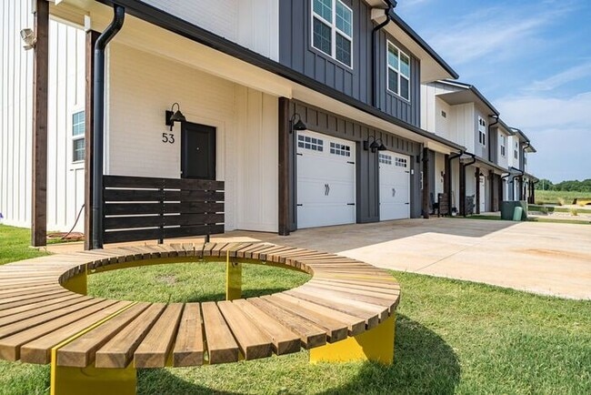 Photo - Luxury 3 Bedroom 2.5 Bath Townhome in Bullard, TX!