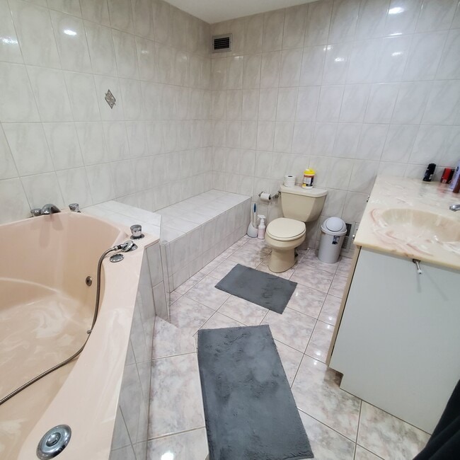 Photo - 60 Broadlawn Park Unit 410