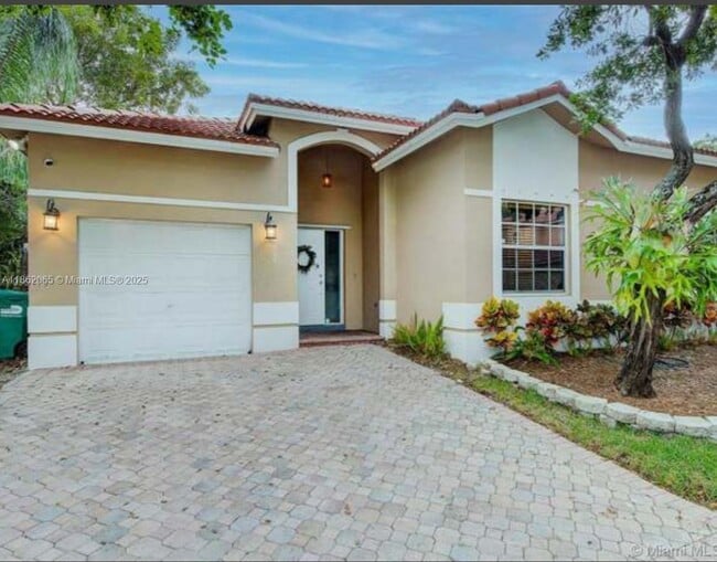 Building Photo - 9000 SW 215th Terrace Rental