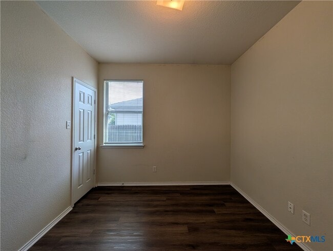 Building Photo - 341 Placid Meadow