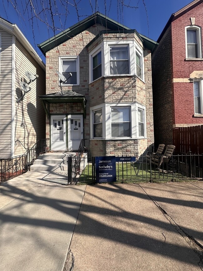 Building Photo - 1817 S Peoria St