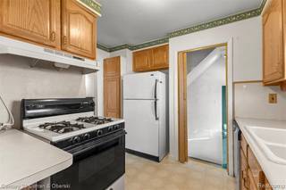 Photo - 9616 Colwell Ave