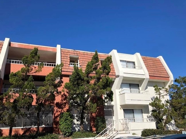 Photo - 3115 Helms St Unit 205