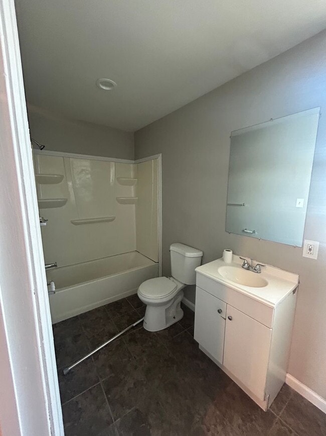 Photo - 1850 Clarence St Unit 2nd Floor