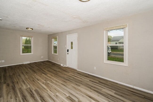 Photo - 1506 E Hendryx Ln