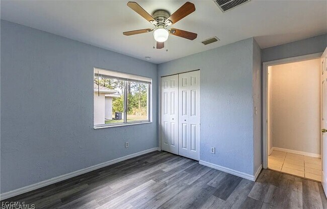 Photo - 4716 1st St SW