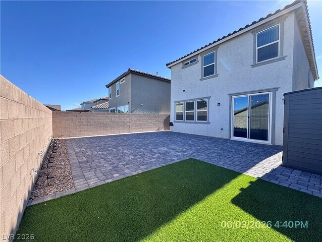 Photo - 9552 Bursill St