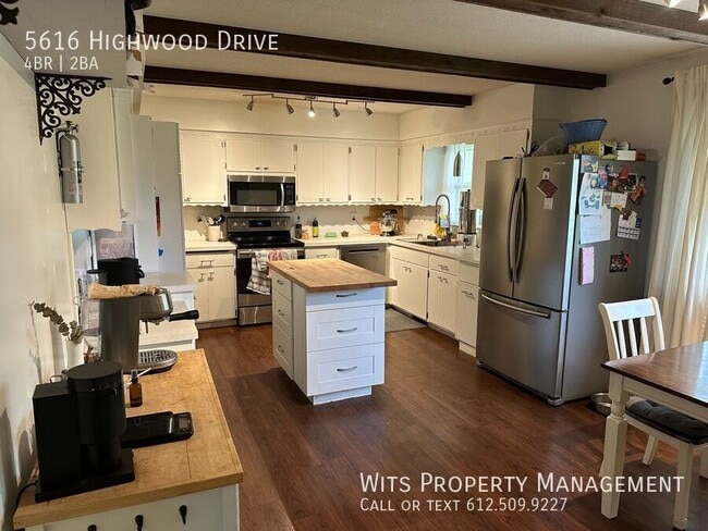 5616 Highwood Dr