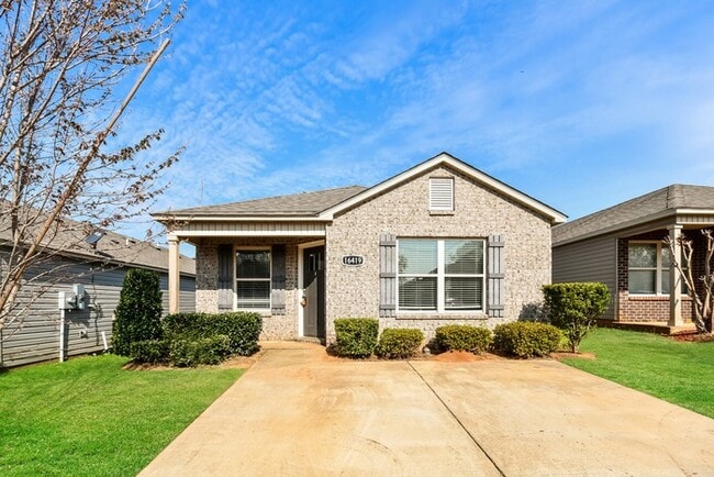 Photo - 16419 Waterbury Ln