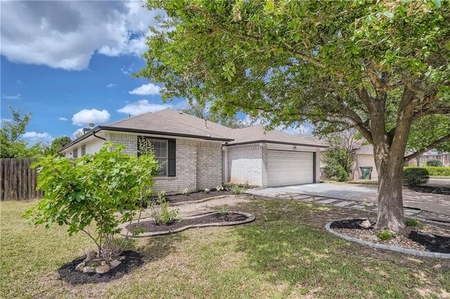 Photo - 102 Evergreen Cir