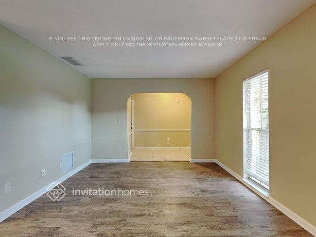 Photo - 140 Softwind Trail