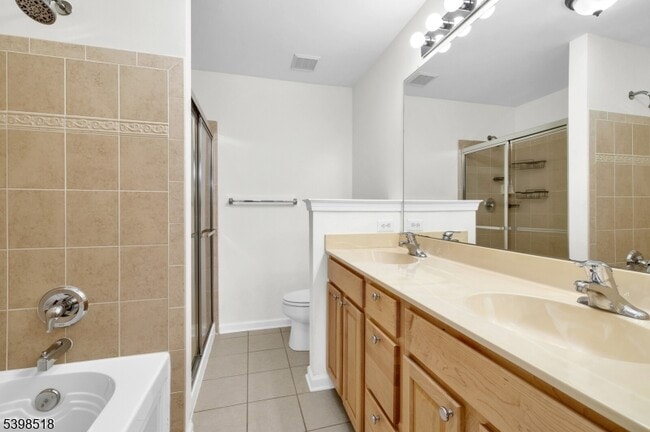 Photo - 28 Henning Terrace