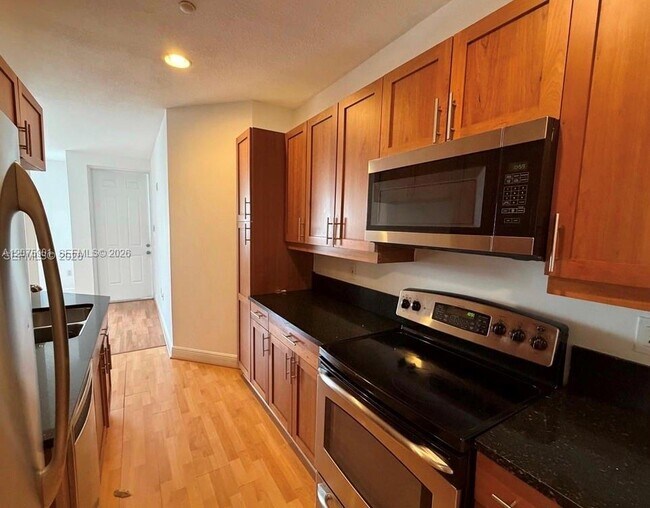 Photo - 332 SW 14th Ave Unit 332