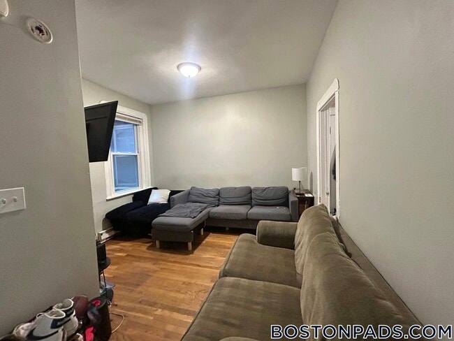 Photo - 9 Noyes Pl Unit 1