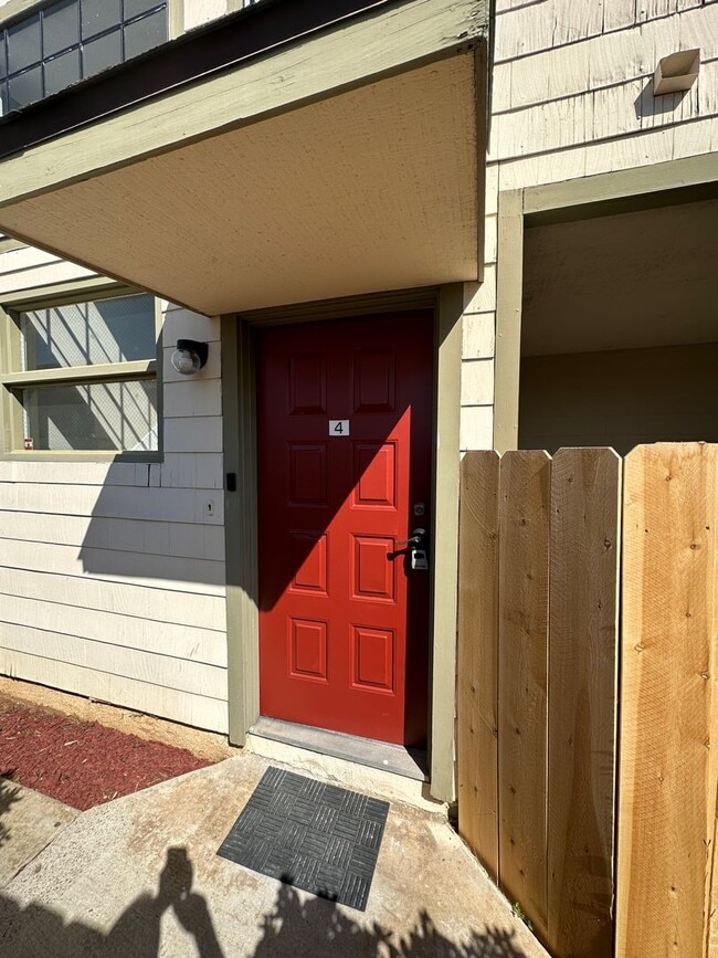 Photo - 455 E St.