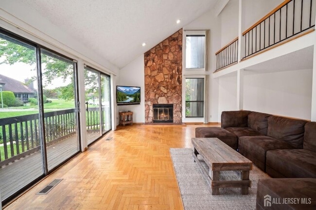 260 Westgate Dr