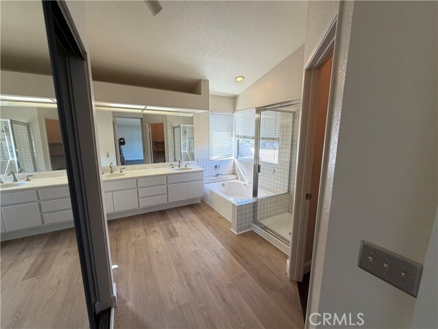 Photo - 2450 Vía Pacifica