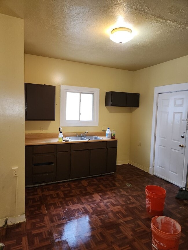 Photo - 11 Renwood St Unit Dn