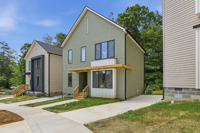 Photo - Brand new construction!