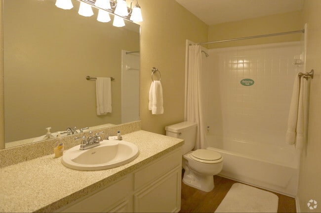 Towne Oaks Apartments