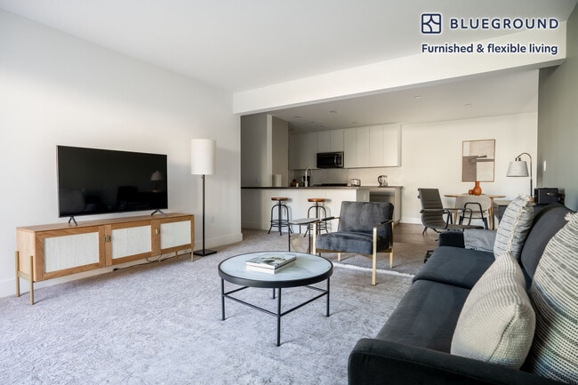 Photo - 350 Sharon Park Dr Unidad FL2-ID1271