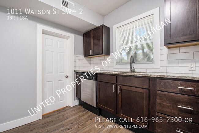 Photo - 1011 Watson St SW Unit 2