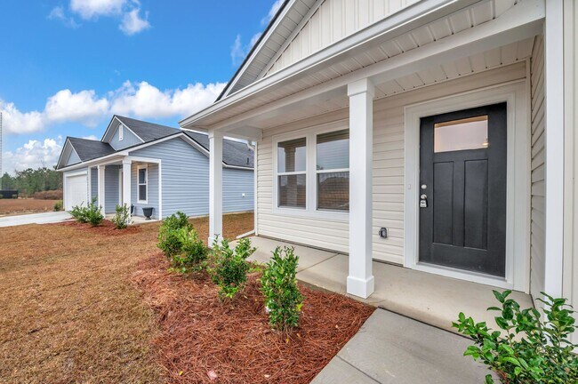 Photo - SPECIAL OFFER - DECEMBER RENT IS FREE