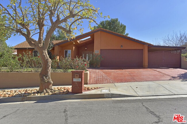 Building Photo - 3106 Voltaire Dr