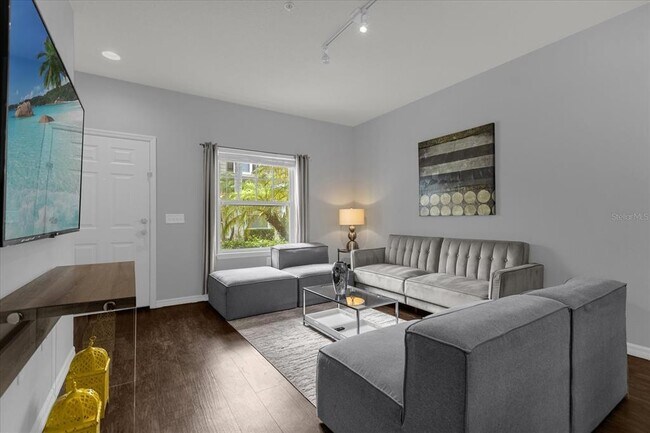 Photo - 5350 Diplomat Ct