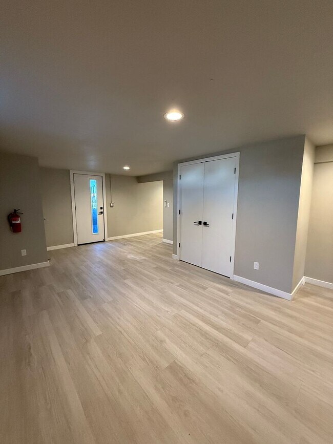 Photo - 943 S Wells Ave Unit B