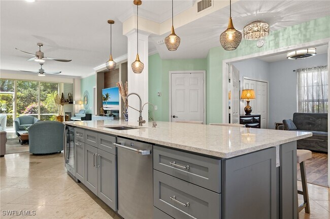 Photo - 7087 Barrington Cir Unidad 102