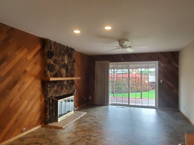 5838 Corumba Ct