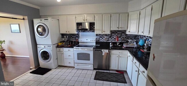 Photo - 3709 S George Mason Dr Unit 1410