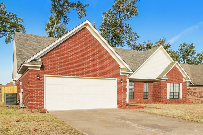 Photo - 3549 Earlynn Dr