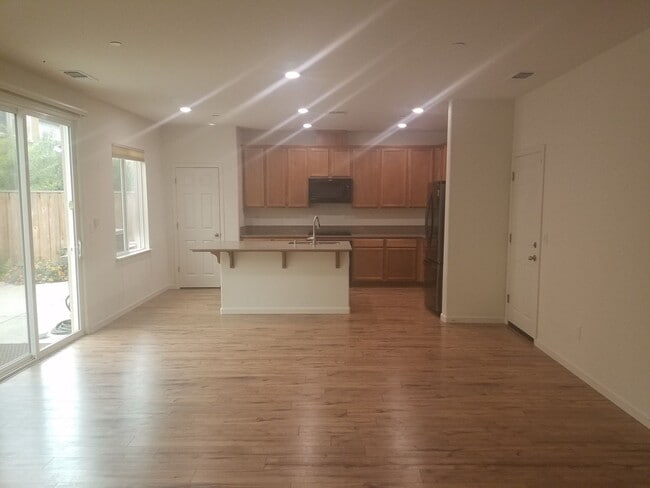 Photo - Beautiful, Large 4 BR/2.5 Bath Home,  Lots of light!  Great Neighborhood!