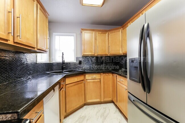 Photo - 3025 St Paul St