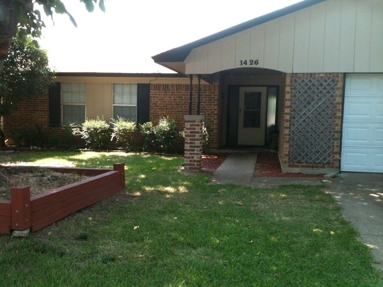 Building Photo - 1426 Noble St