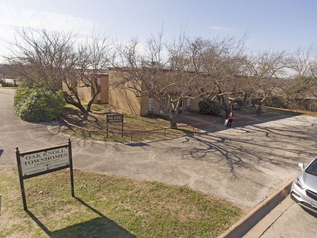 Photo - Oak Knoll Apartments