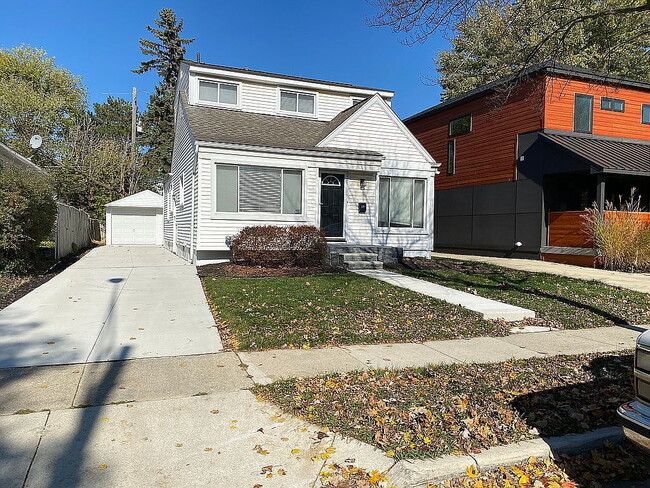 Photo - 3-Bed, 2-Bath Home in Birmingham's Heart with 1,375 Sq Ft of Comfort!"