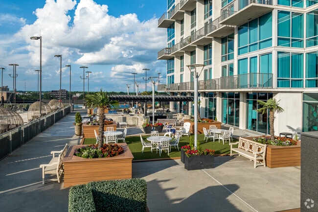 Outdoor Lounge