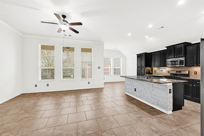 Photo - 20731 Blue Flagstone Ln