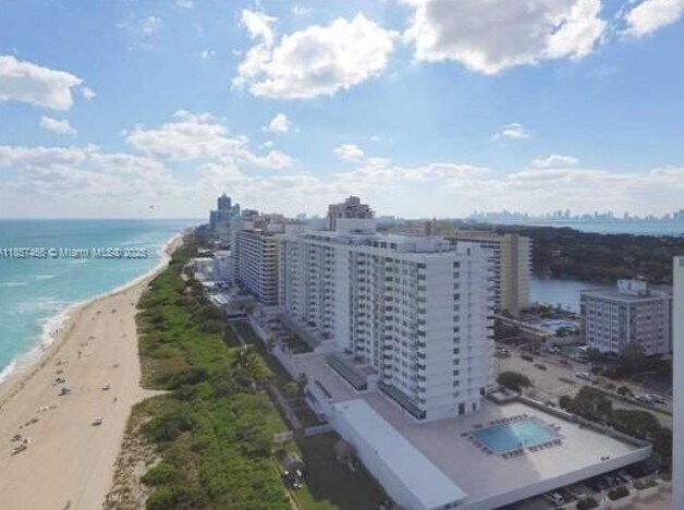Building Photo - 5601 Collins Ave Unit # 1115 Rental